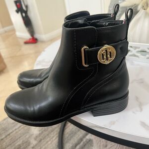 Tommy Hilfiger Black Ankle Boots for Women